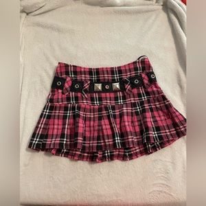 Vintage pink Tripp NYC mini skirt with studs